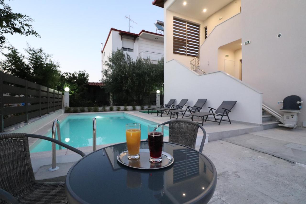 Sunshine Rooms And Suites Vrasná Extérieur photo