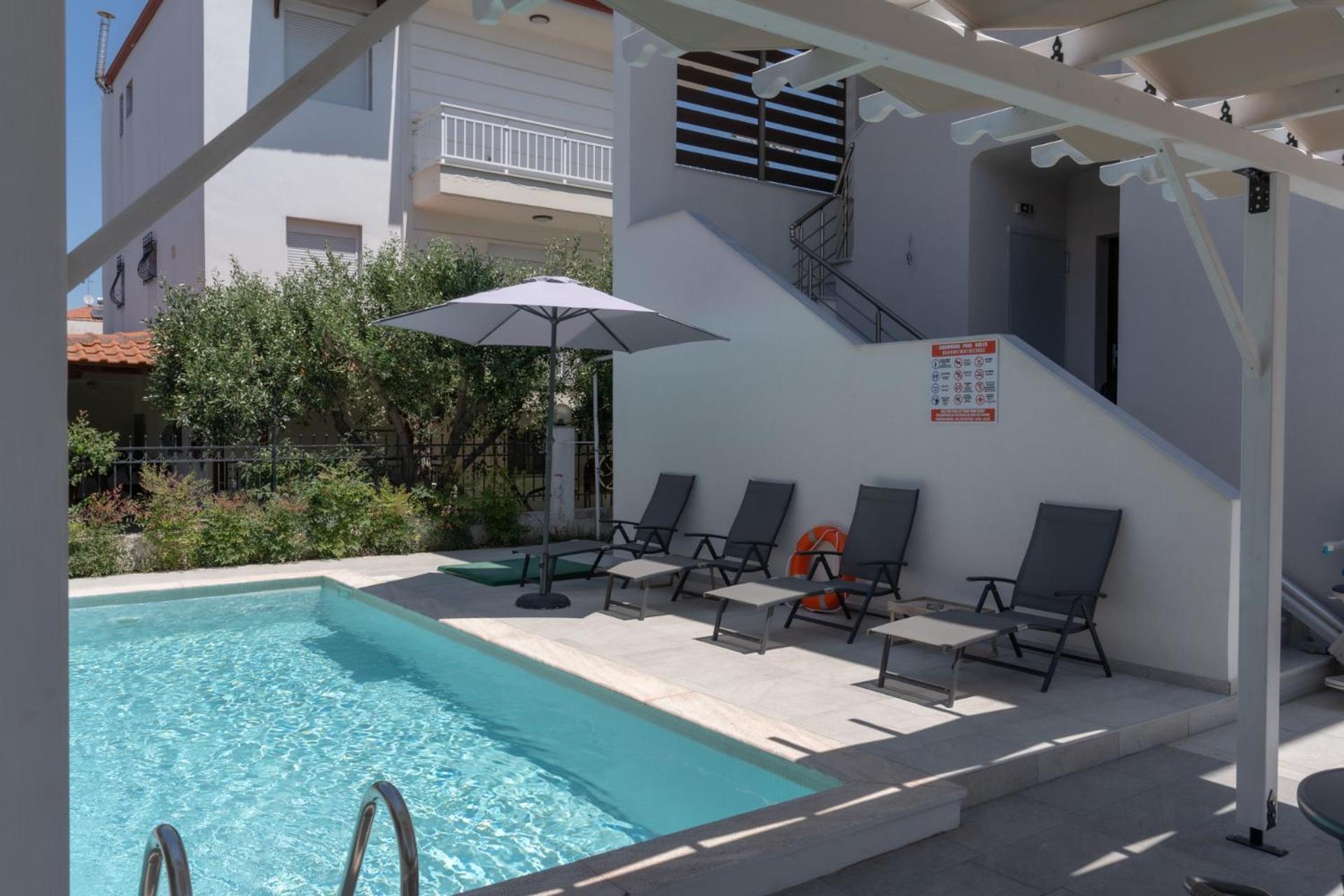 Sunshine Rooms And Suites Vrasná Extérieur photo