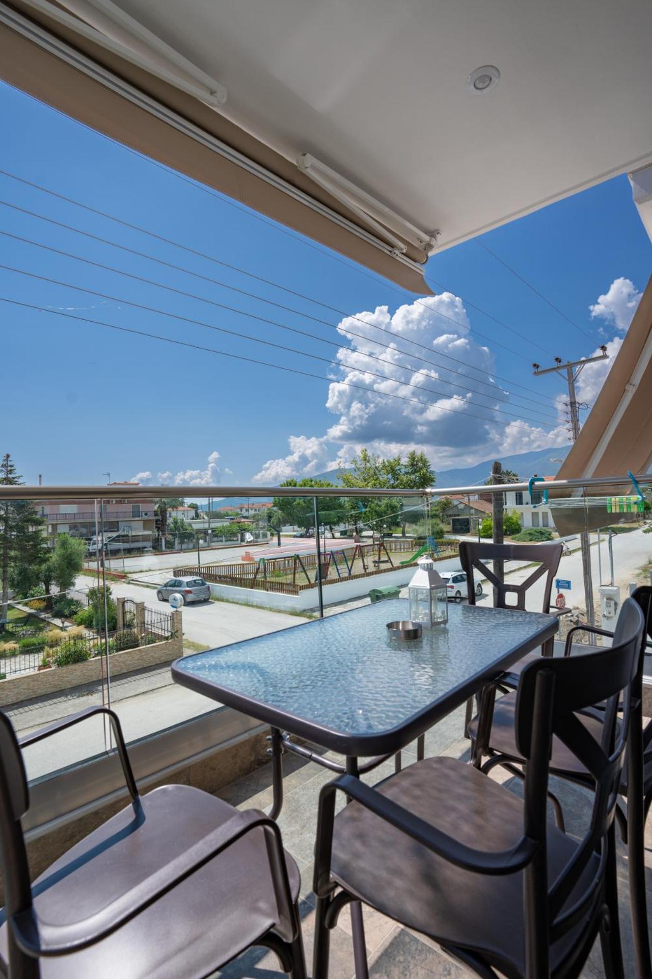 Sunshine Rooms And Suites Vrasná Extérieur photo